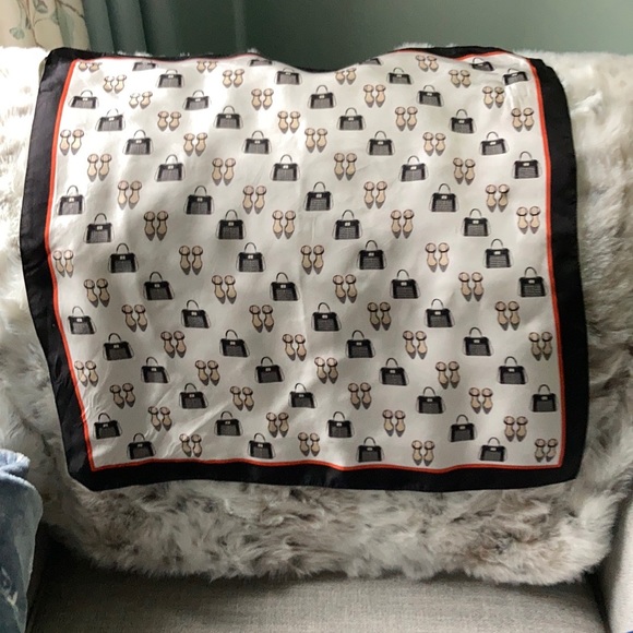 Small square Barbieri scarf - Picture 1 of 8